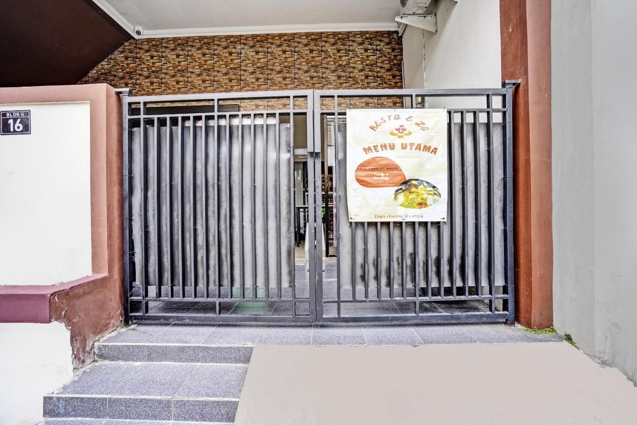 Oyo 92435 Sunlo Cozy Home Family Homestay Syariah Surabaya Exterior foto